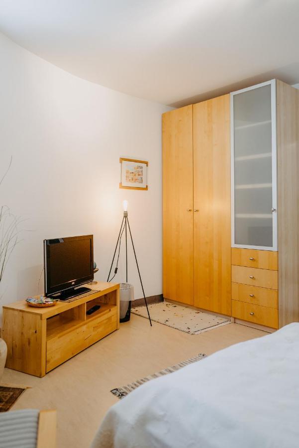 Haus Luna - Privatzimmer Im Sonnigen Suedburgenland Hackerberg Экстерьер фото
